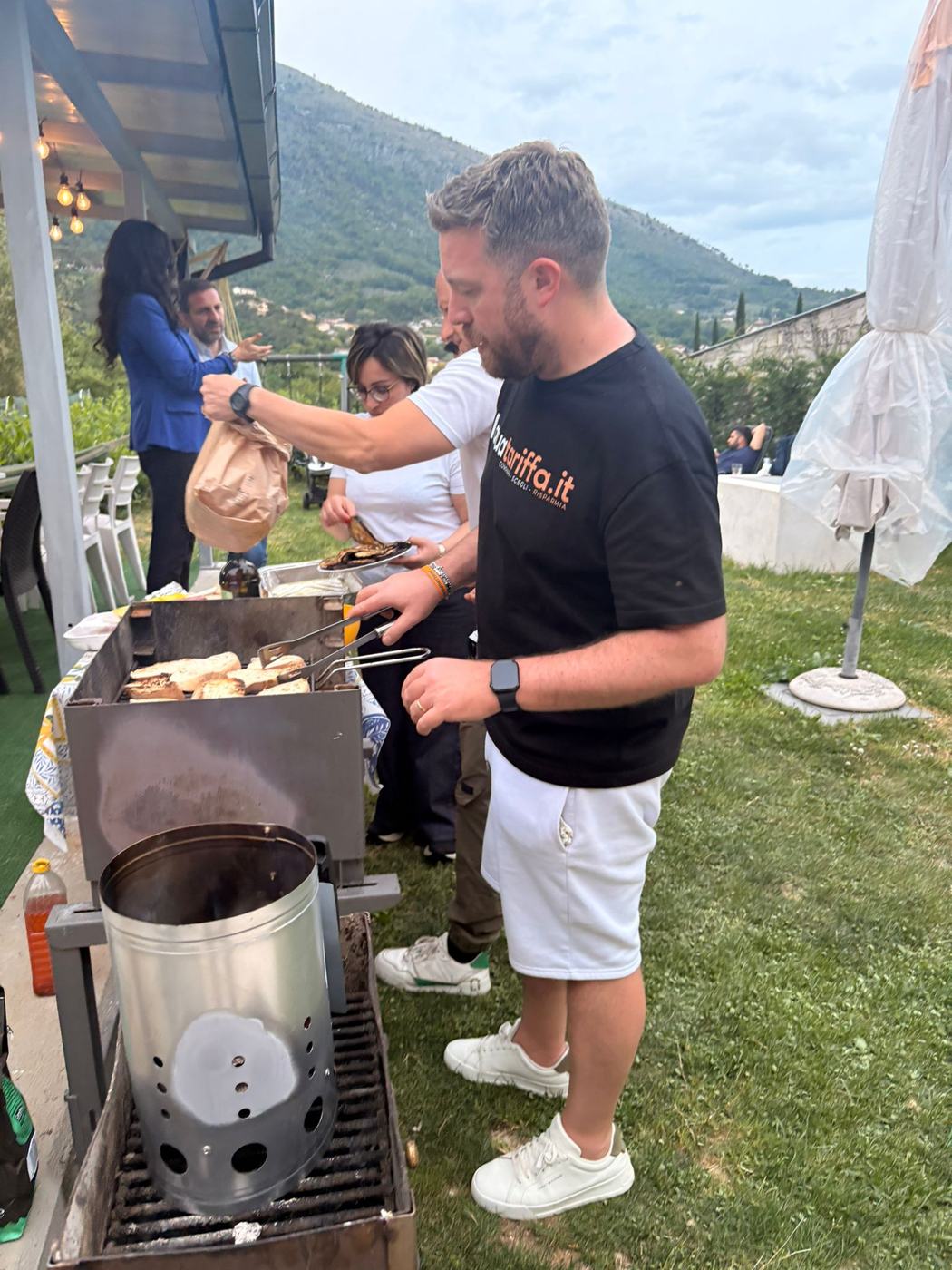La grigliata in giardino